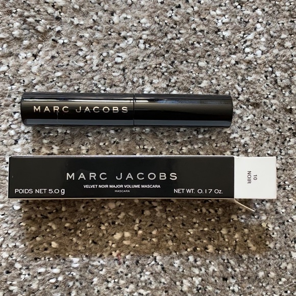 Marc jacobs velvet noir major volume mascara .17oz - Picture 2 of 3